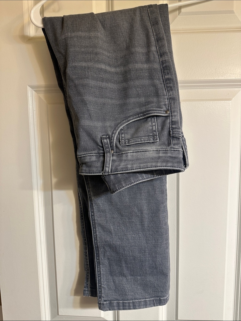 Kut from the Kloth High-Rise Jeans in Washed Gray
